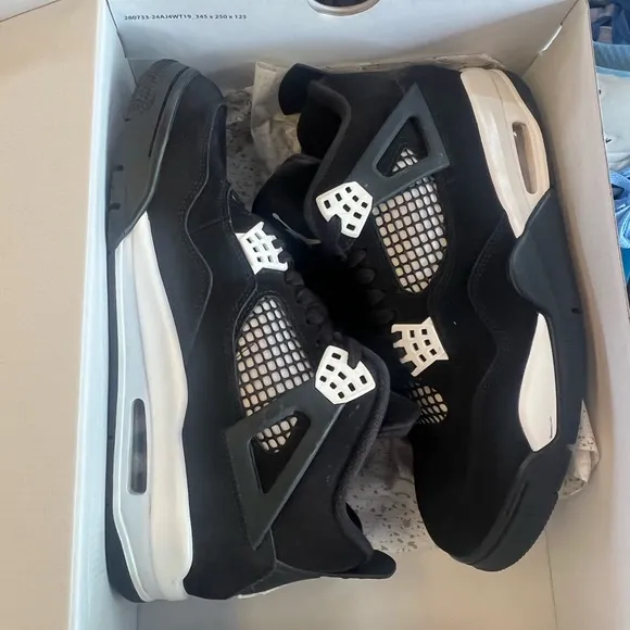 Jordan Black and White Athletic Shoes Air Jordan Retro 4 White Thunder