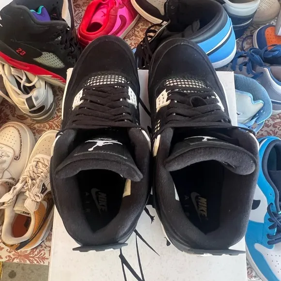 Jordan Black and White Athletic Shoes Air Jordan Retro 4 White Thunder