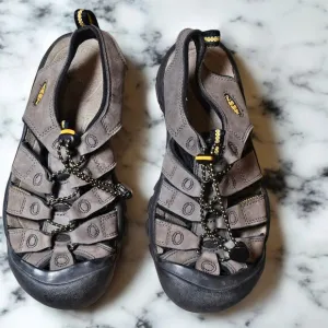 Keen Sandals Women 8 Hiking Shoes Water Gorp Normcore Outdoors Earthy XT Newport