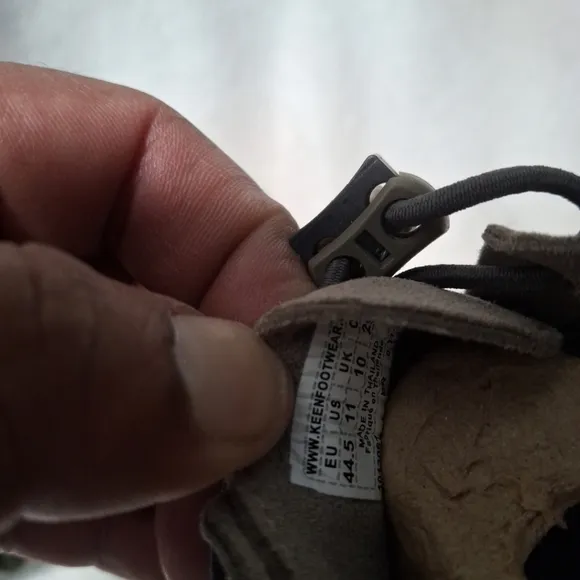 Keen Uneek Men’s US Sz 11 Bungee Cord Shoes Hiking Sandals Gray