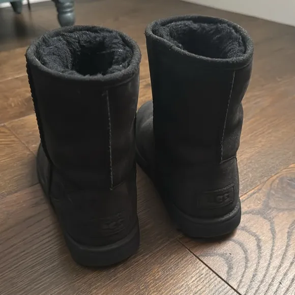 Kids black Ugg Boots - practically New!