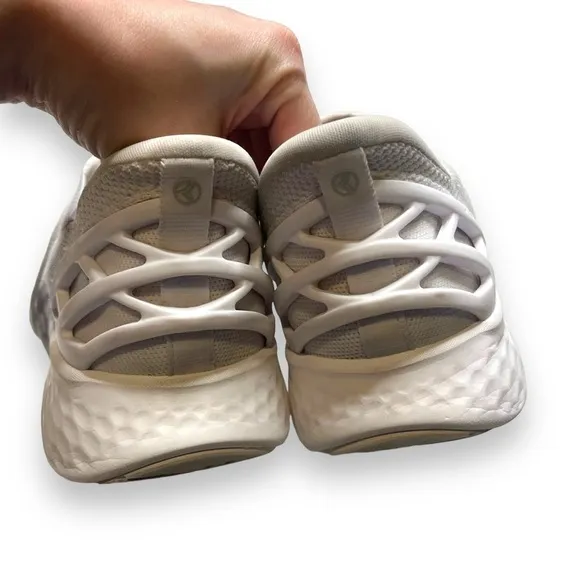 Kizik Athens Shoes Mens 8 Womens 9.5 White Knit Slip on Sneaker Hands Free