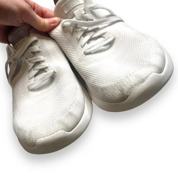 Kizik Athens Shoes Mens 8 Womens 9.5 White Knit Slip on Sneaker Hands Free