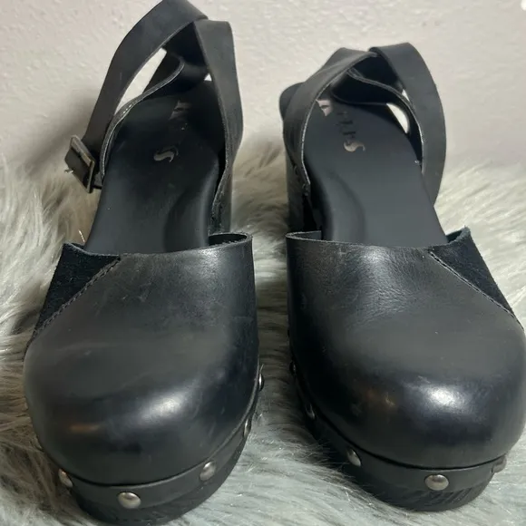 Kork-Ease Meru Platform Clog Black Platform Ankle Strap Women's Size 9
