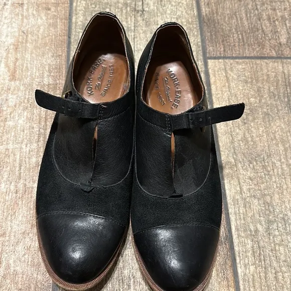 Kork-Ease Women’s Black Leather Niseda Loafers‎