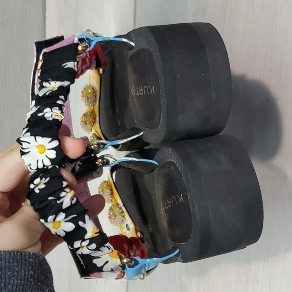 Kurt Geiger London Women Floral Sandals shoes sz 37/7