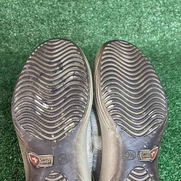 KYBUN KYBOOT WALK ON AIR JINDO SILVER COMFORT SHOES SIZE 9 WIDE - MSRP: $409