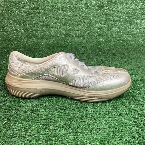 KYBUN KYBOOT WALK ON AIR JINDO SILVER COMFORT SHOES SIZE 9 WIDE - MSRP: $409