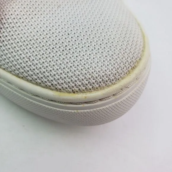 Lacoste Classic Womens Size 7.5 White Casual Low Sneaker Shoes