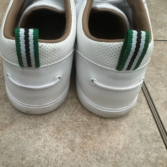 LacosteMen's Bayliss Sneakers