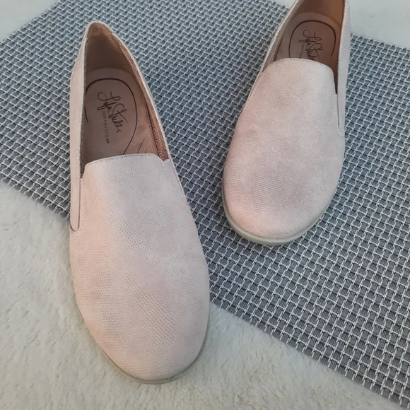 Life Stride Neon Slip On Loafers Comfort Cushioned Shoes Faux Leather 8 NEW Pink