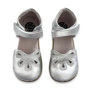Livie &amp; Luca | Girls Silver Platinum Shimmer Petal Mary Jane Shoes