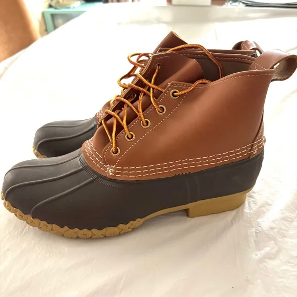 L.L. Bean duck boots bean boots tan waterproof leather SZ 8 M NWOT Brand New