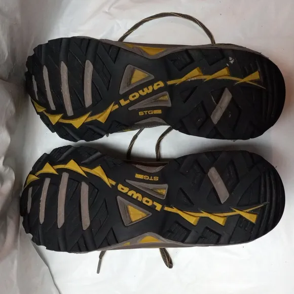 Lowa STG 3D Hiking Trail Sport Shoes Men's Size 11 Gray/Yellow