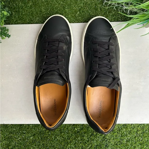 Magnanni Costa Lo Black Sneakers for Men size US 11 gently used