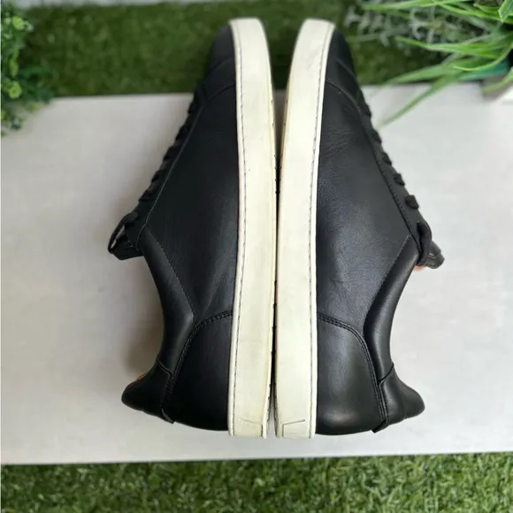Magnanni Costa Lo Black Sneakers for Men size US 11 gently used