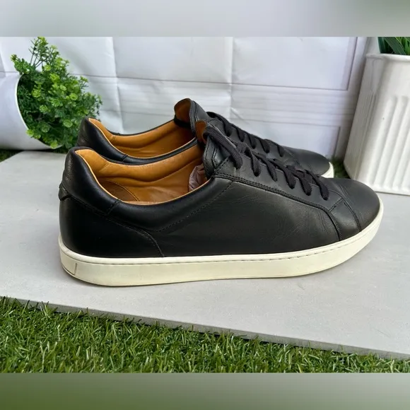 Magnanni Costa Lo Black Sneakers for Men size US 11 gently used