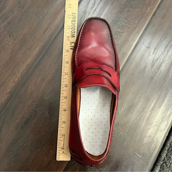 Magnanni Mens leather penny loafers size 8.5 fits like 9 length 11.5” cool color