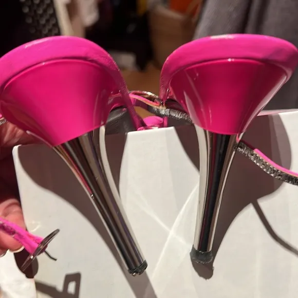 Mario Bologna hot pink shoes