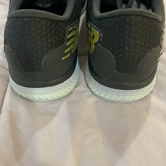 Men’s New Balance FuelCell Running Shoes
