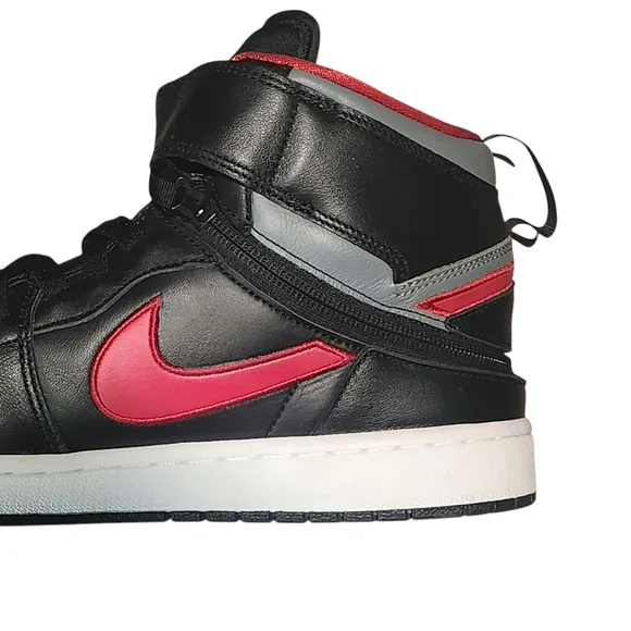 Men's Nike Air Jordan 1 Mid SE Black Red Gray Size 12 Sneakers Shoes