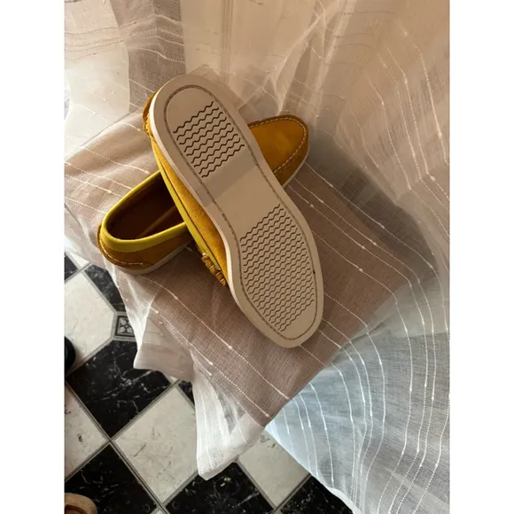 Men's Unbranded Loafers Size Unknown Yellow