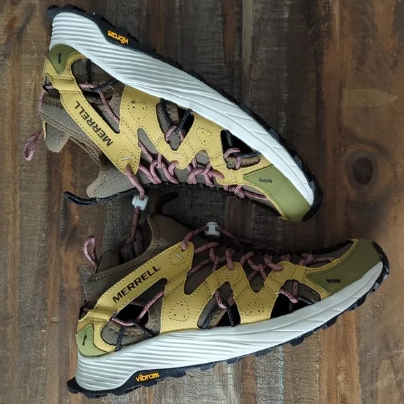 🆕🌿MERRELL HIKING SHOES🌿