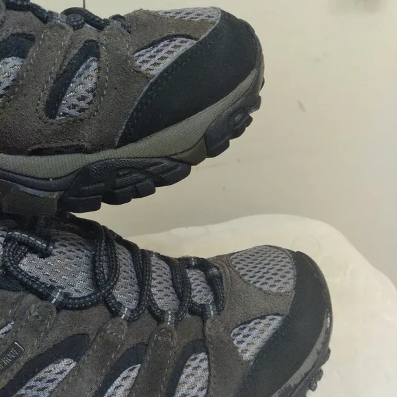 Merrell Men's Brown Hiking Shoes Boots Beluga Size 9