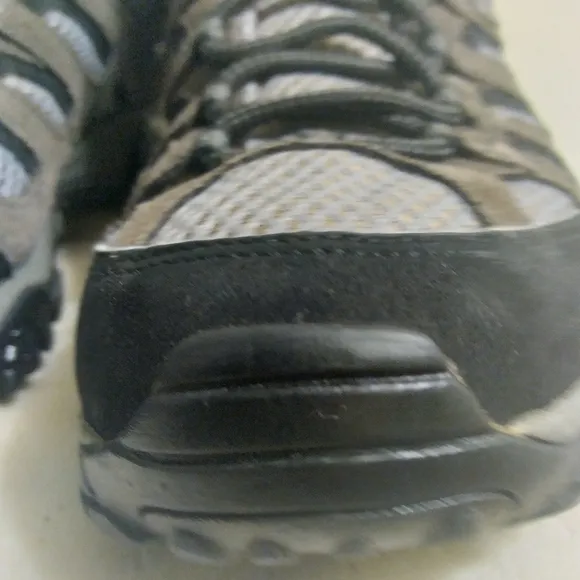 Merrell Men's Brown Hiking Shoes Boots Beluga Size 9