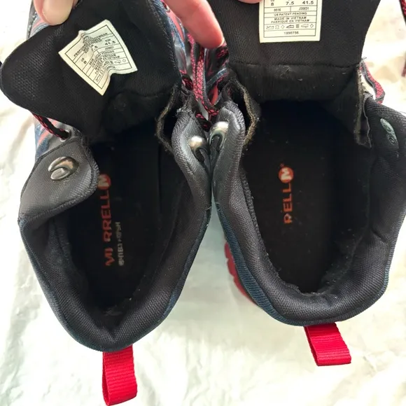 Merrell Men's Capra Rise Trail Athletic Shoes Black Navy Red. SZ 8 Worn 1X