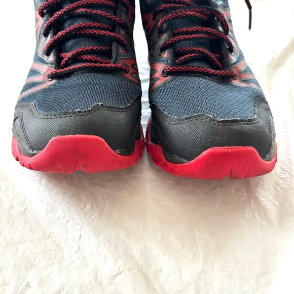 Merrell Men's Capra Rise Trail Athletic Shoes Black Navy Red. SZ 8 Worn 1X