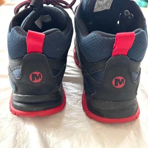 Merrell Men's Capra Rise Trail Athletic Shoes Black Navy Red. SZ 8 Worn 1X