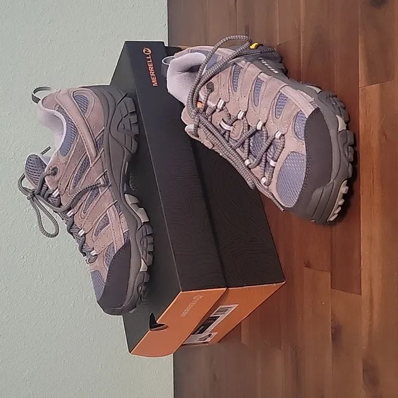 Merrell Moab 2 Vent 8.5 hiking shoes