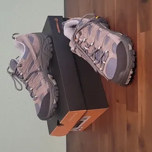 Merrell Moab 2 Vent 8.5 hiking shoes