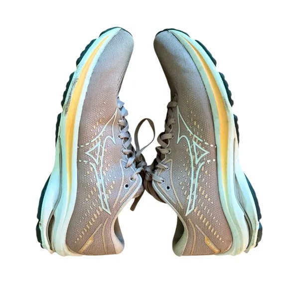 Mizuno wave Rider 25 Running sneakers Shoes women’s Size 9.5