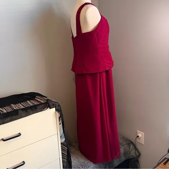 Modern Maids Mary's Bridal Size 20 Fancy Embellished Magenta Ruched Gown