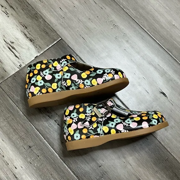 Mon Petit T-Strap Floral Shoes Kids Size 6