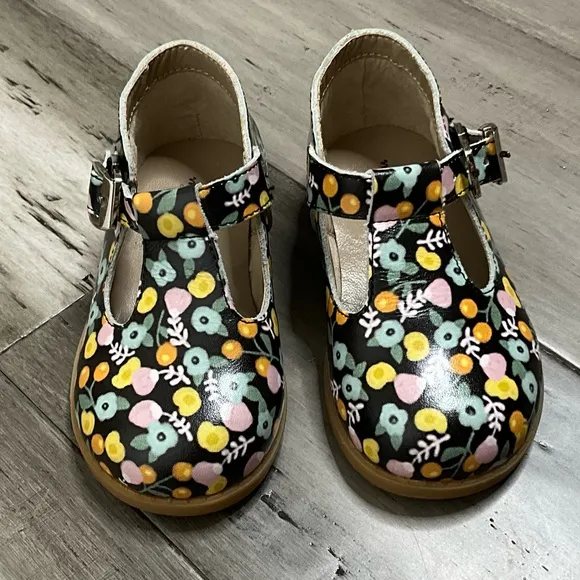 Mon Petit T-Strap Floral Shoes Kids Size 6