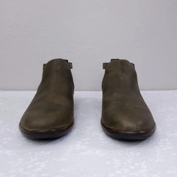 NAOT Kamsin Cut-Out Ankle Booties EU 38