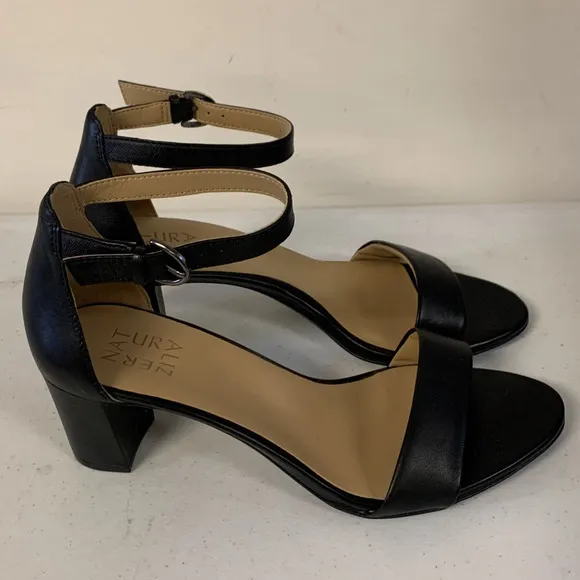 Naturalizer Women's SIZE 9 M Vera Ankle Strap Block Heel Dress Sandal, B…