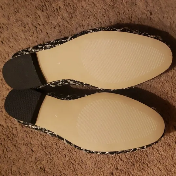 Neiman Marcus women's New tweed slip on loafer shoes.. Size 7