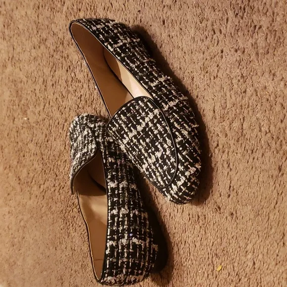 Neiman Marcus women's New tweed slip on loafer shoes.. Size 7