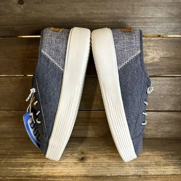 New $45 Big Kids Hey Dude Cody Youth Craft‎ Navy Comfort Shoes Size 2 Y