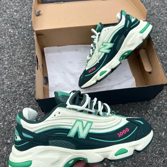 New Balance 1000 Green Sneakers