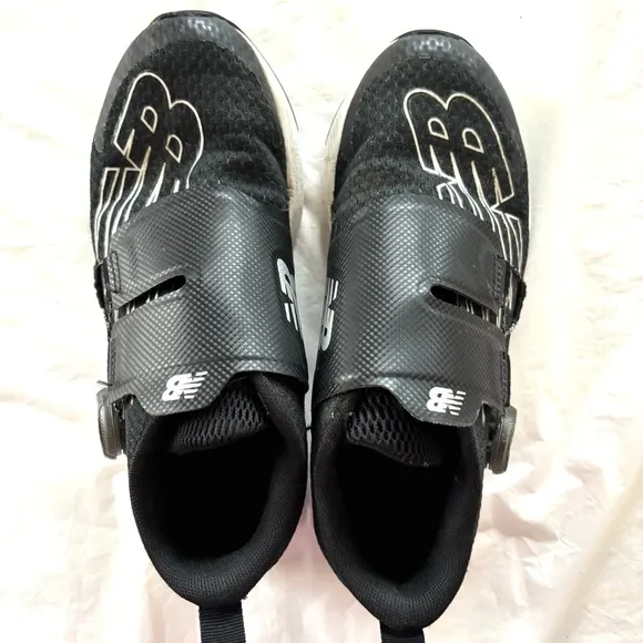 New Balance Kids FuelCore Reveal BOA® Shoes Black White SZ 4Y Worn 2X