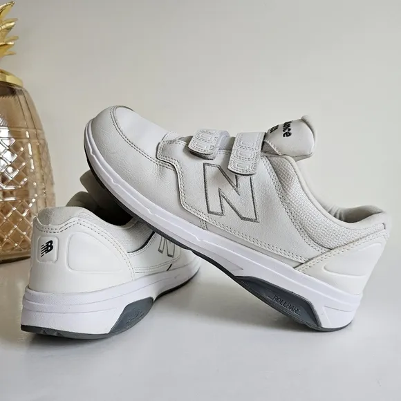 New Balance Leather Men's 813 V1 Hook Loop Walking Shoe White Sneakers Size 9.5