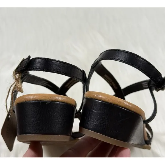 NEW Born Women's Size 8 M Black Leather Sibyl Wedge‎ Comfort Sandals Shoes