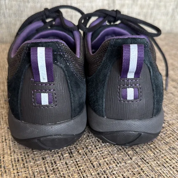 NEW Dansko walking shoes