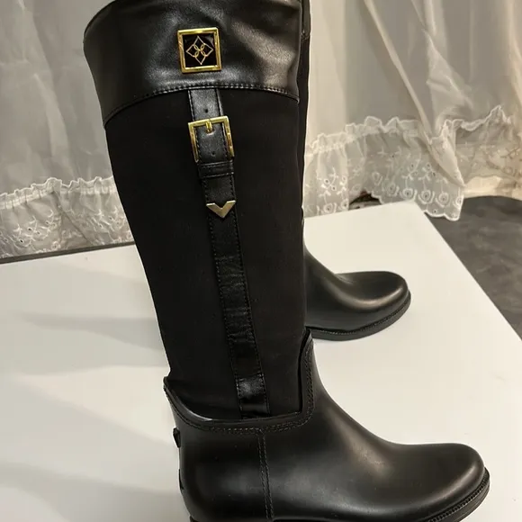 NEW DAV WATERPROOF LUXURY WINTER BOOTS SIZE 6 NEW