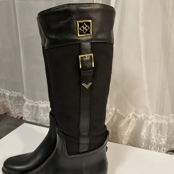 NEW DAV WATERPROOF LUXURY WINTER BOOTS SIZE 6 NEW